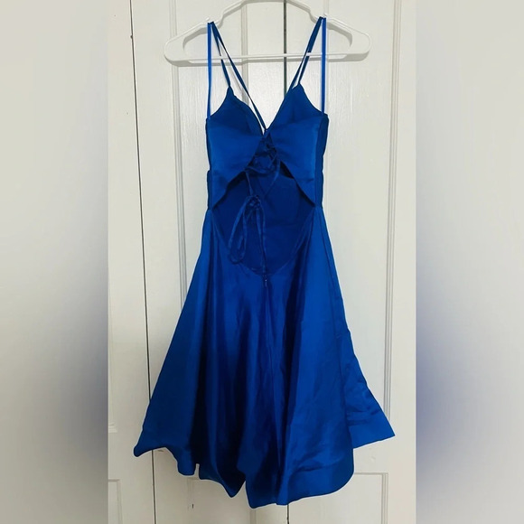 La Femme Corset-Back Simple Short Dress in Royal blue - Picture 4 of 5